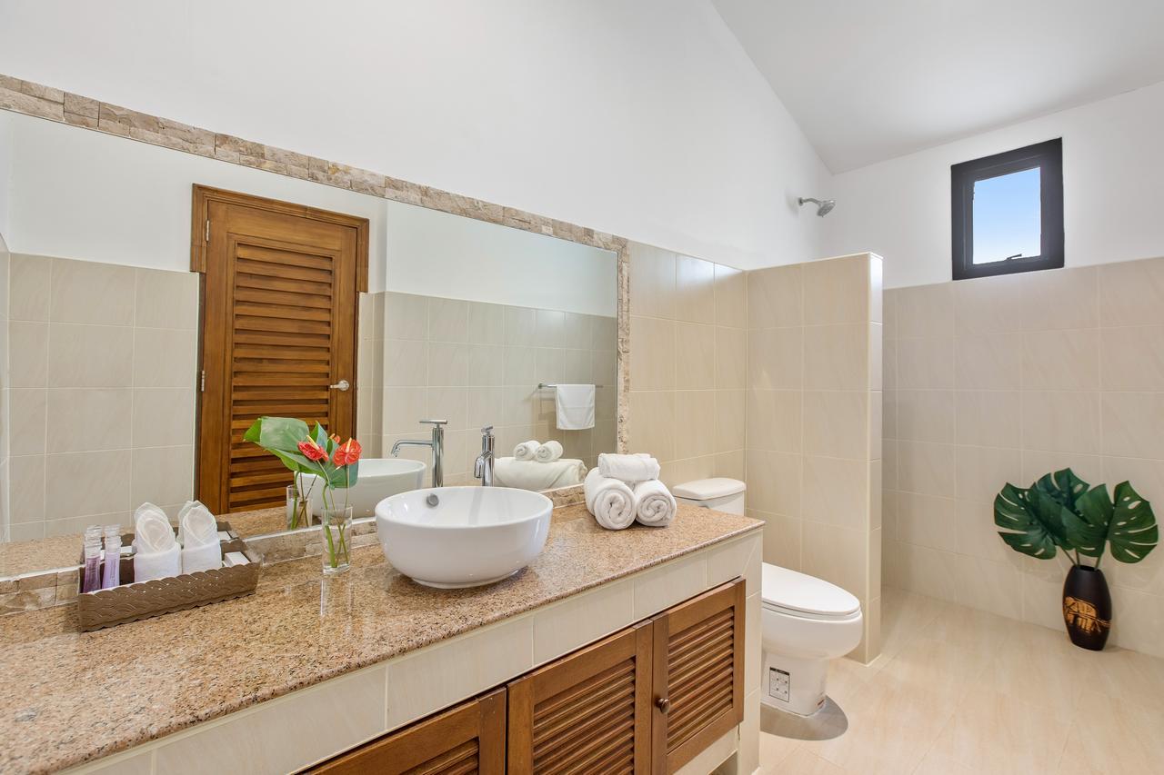 Sunny Banks - Modern Sea View 4 Bed Pool Villa Maret Exterior foto