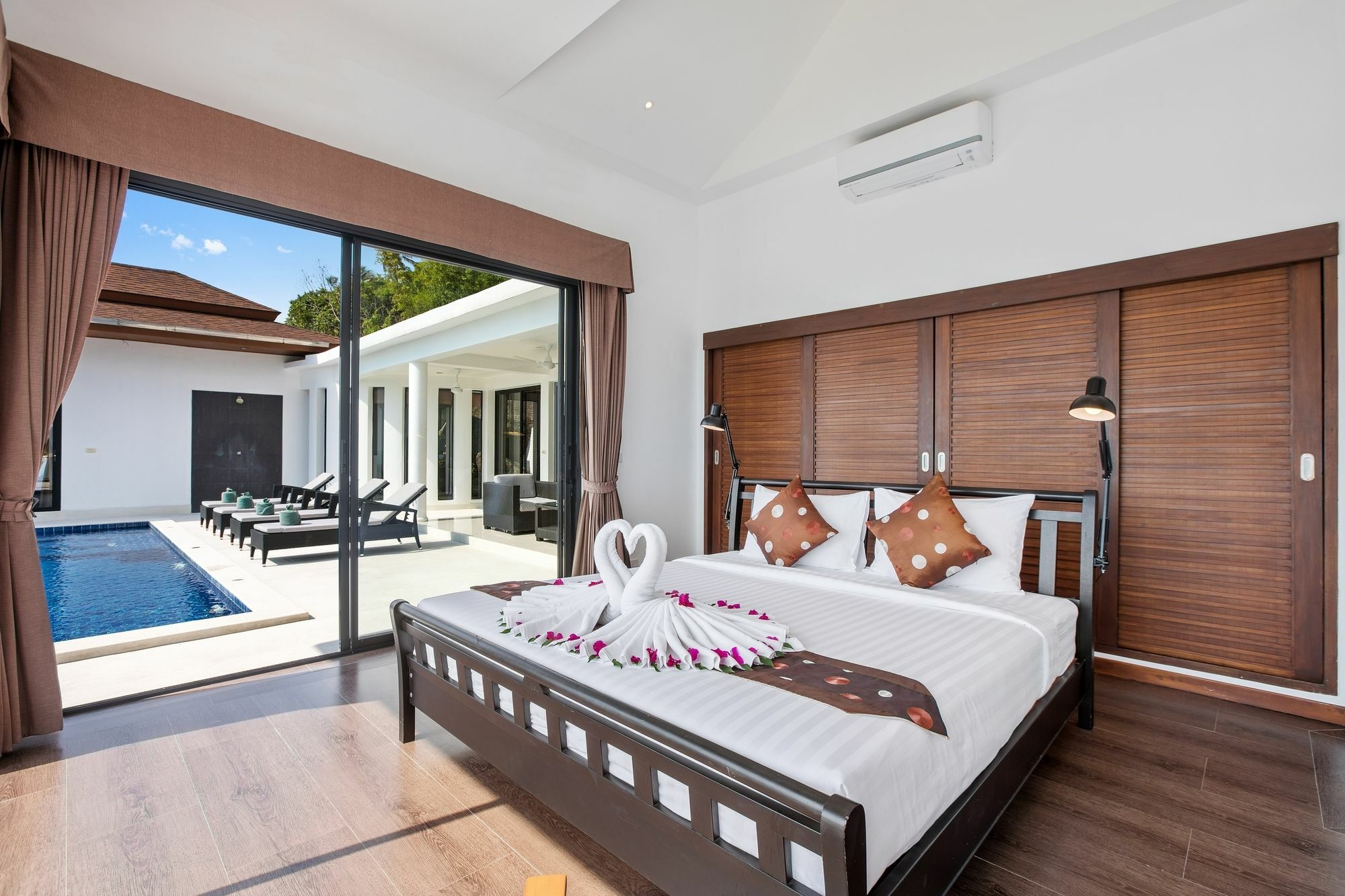 Sunny Banks - Modern Sea View 4 Bed Pool Villa Maret Exterior foto